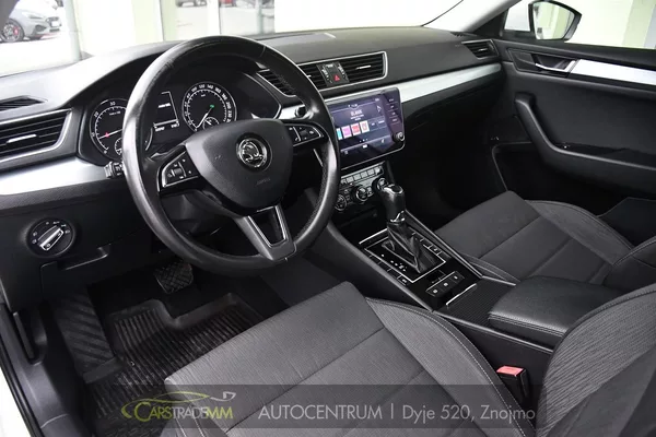 Škoda Superb - foto 10