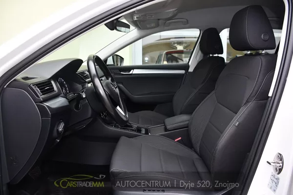 Škoda Superb - foto 11