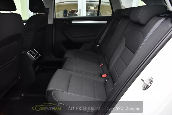 Škoda Superb - foto 14