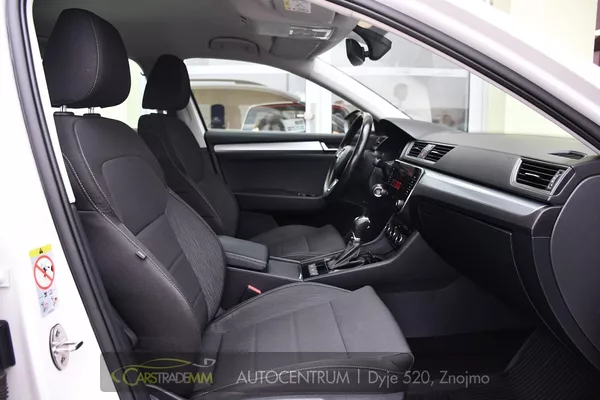 Škoda Superb - foto 17