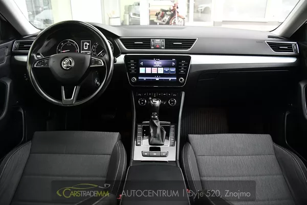 Škoda Superb - foto 21
