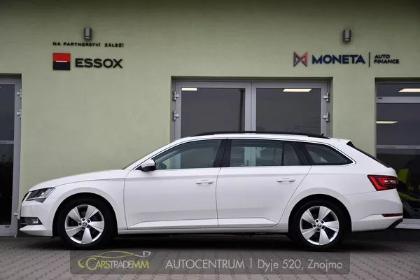 Škoda Superb - foto 3