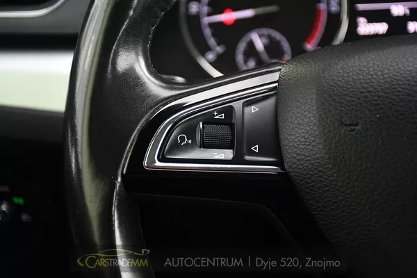 Škoda Superb - foto 30