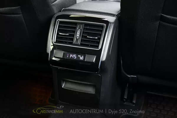 Škoda Superb - foto 50