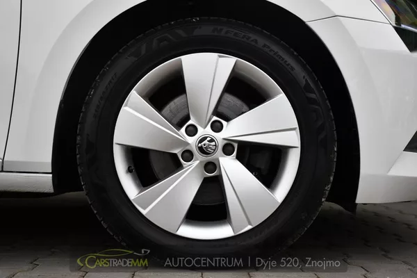 Škoda Superb - foto 54