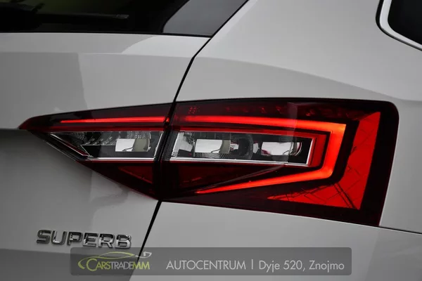 Škoda Superb - foto 58