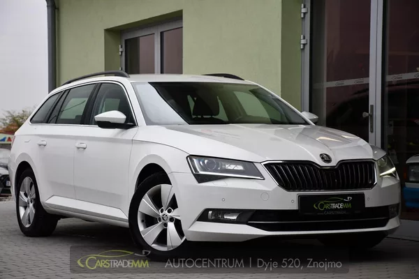 Škoda Superb - foto 8