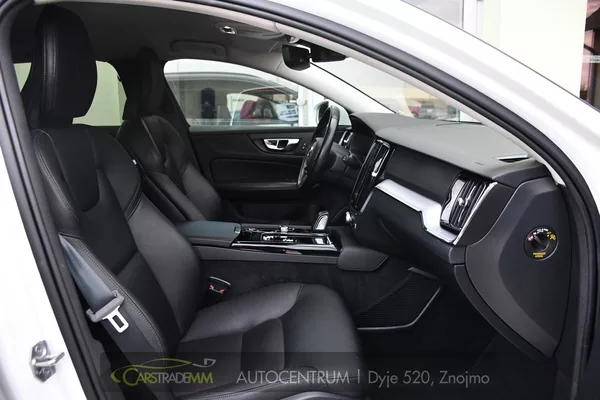 Volvo V60 2,0 T6 186kW - foto 16