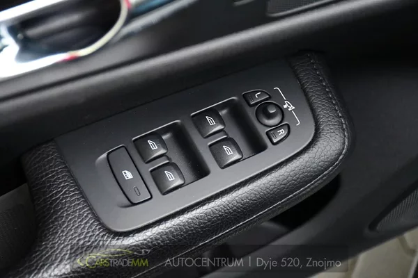 Volvo V60 2,0 T6 186kW - foto 24