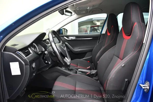 Škoda Octavia 1,6 TDI DSG - foto 10