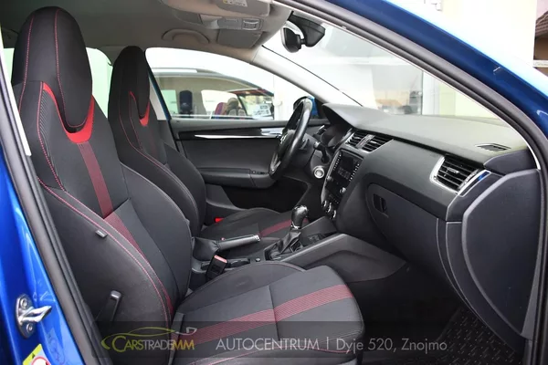 Škoda Octavia 1,6 TDI DSG - foto 16