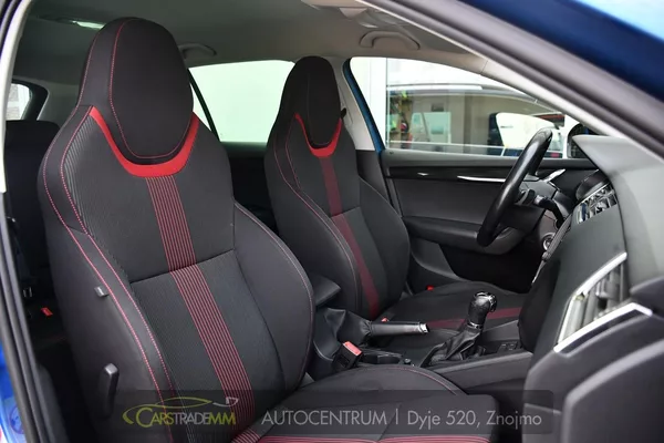 Škoda Octavia 1,6 TDI DSG - foto 17