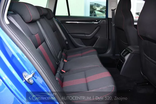 Škoda Octavia 1,6 TDI DSG - foto 18