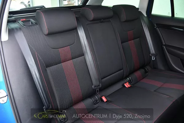 Škoda Octavia 1,6 TDI DSG - foto 19