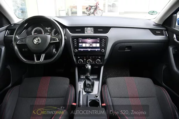 Škoda Octavia 1,6 TDI DSG - foto 20