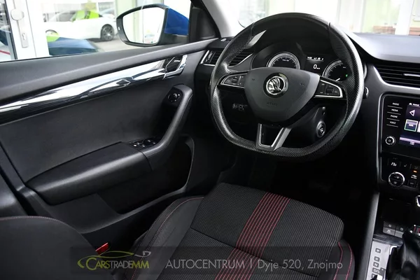 Škoda Octavia 1,6 TDI DSG - foto 21