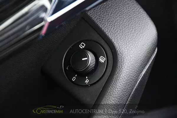 Škoda Octavia 1,6 TDI DSG - foto 24