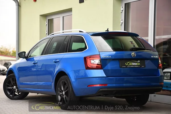 Škoda Octavia 1,6 TDI DSG - foto 3