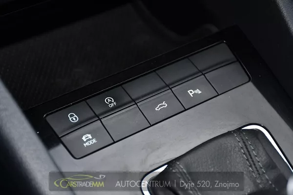 Škoda Octavia 1,6 TDI DSG - foto 34