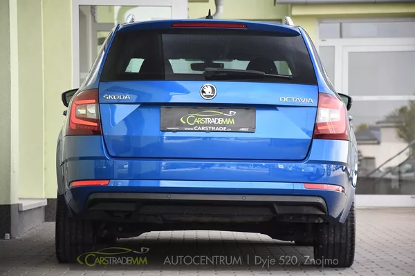 Škoda Octavia 1,6 TDI DSG - foto 4