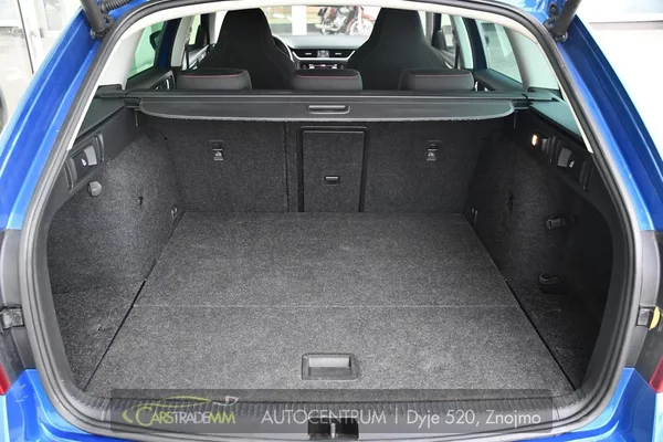 Škoda Octavia 1,6 TDI DSG - foto 47