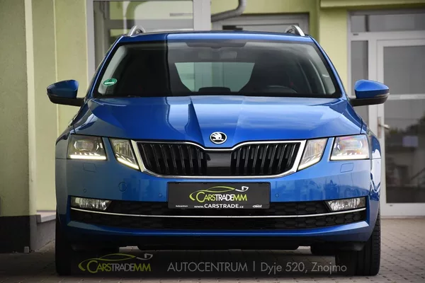 Škoda Octavia 1,6 TDI DSG - foto 8