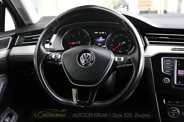 Volkswagen Passat 2,0TDi - foto 28