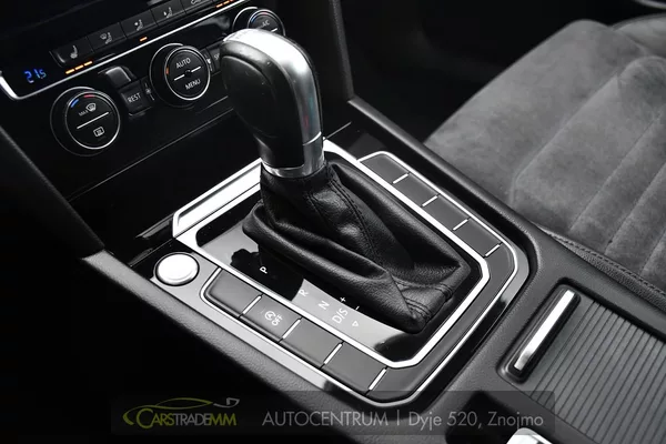 Volkswagen Passat 2,0TDi - foto 34