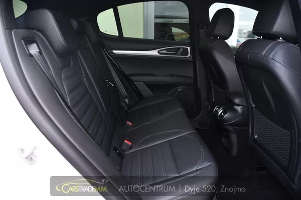 Alfa Romeo Stelvio 2,2D 154kW VELCE AT8-Q4 - foto 17