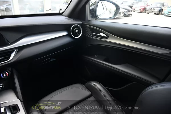 Alfa Romeo Stelvio 2,2D 154kW VELCE AT8-Q4 - foto 22