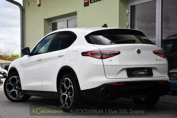 Alfa Romeo Stelvio 2,2D 154kW VELCE AT8-Q4 - foto 3