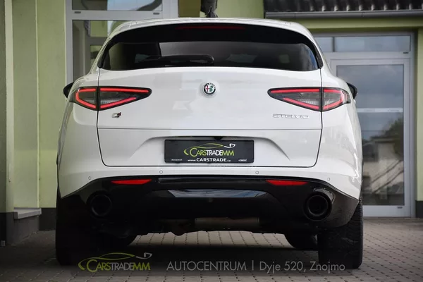 Alfa Romeo Stelvio 2,2D 154kW VELCE AT8-Q4 - foto 4