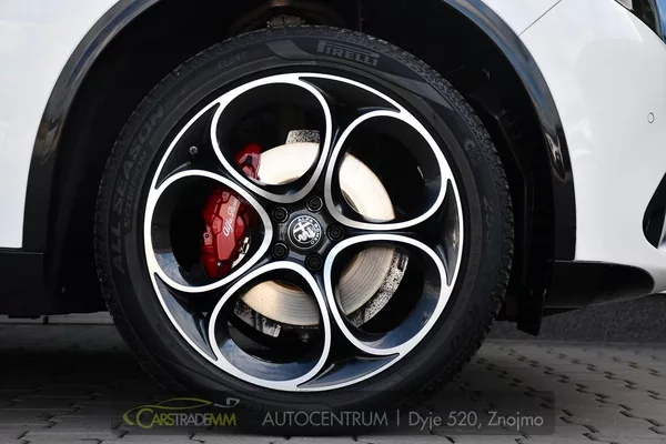Alfa Romeo Stelvio 2,2D 154kW VELCE AT8-Q4 - foto 49