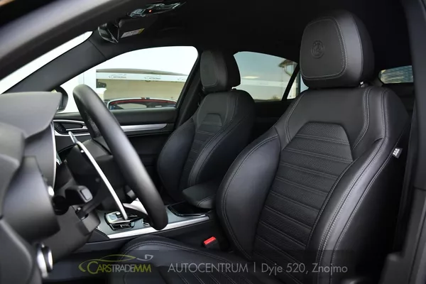 Alfa Romeo Stelvio 2,2 D 16V 210k Veloce AT8-Q4 - foto 11