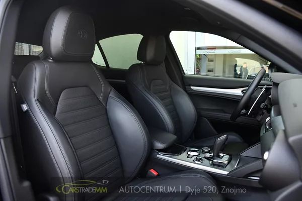 Alfa Romeo Stelvio 2,2 D 16V 210k Veloce AT8-Q4 - foto 17