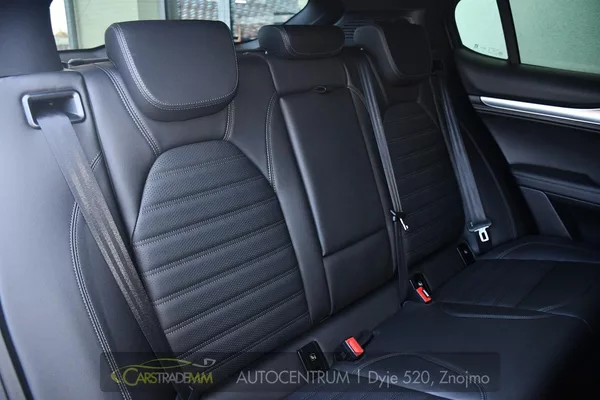 Alfa Romeo Stelvio 2,2 D 16V 210k Veloce AT8-Q4 - foto 19