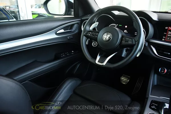 Alfa Romeo Stelvio 2,2 D 16V 210k Veloce AT8-Q4 - foto 21