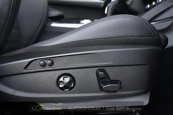 Alfa Romeo Stelvio 2,2 D 16V 210k Veloce AT8-Q4 - foto 24