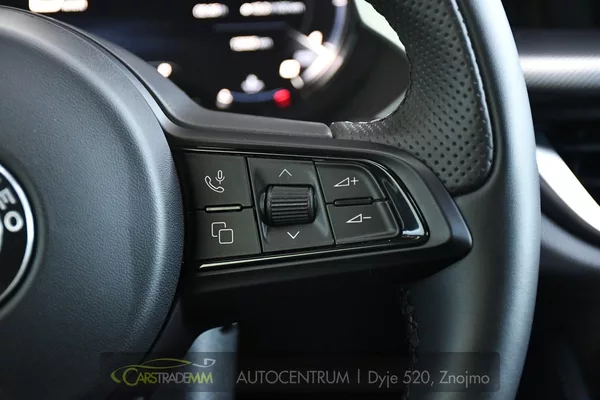 Alfa Romeo Stelvio 2,2 D 16V 210k Veloce AT8-Q4 - foto 29