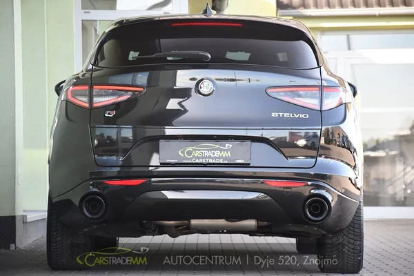 Alfa Romeo Stelvio 2,2 D 16V 210k Veloce AT8-Q4 - foto 4