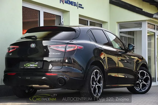 Alfa Romeo Stelvio 2,2 D 16V 210k Veloce AT8-Q4 - foto 5