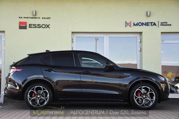 Alfa Romeo Stelvio 2,2 D 16V 210k Veloce AT8-Q4 - foto 6