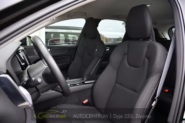 Volvo XC60 B4 AWD - foto 11