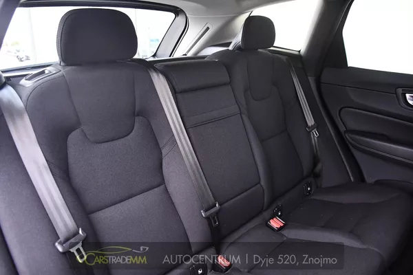 Volvo XC60 B4 AWD - foto 19