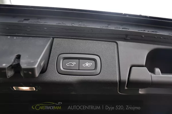 Volvo XC60 B4 AWD - foto 39