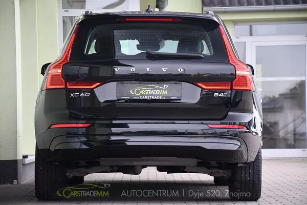 Volvo XC60 B4 AWD - foto 4
