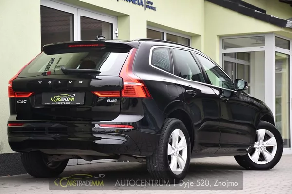 Volvo XC60 B4 AWD - foto 5