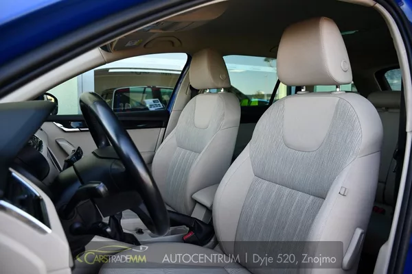 Škoda Octavia 1,6TDi STYLE - foto 11