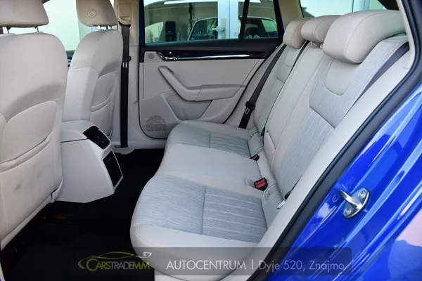 Škoda Octavia 1,6TDi STYLE - foto 12