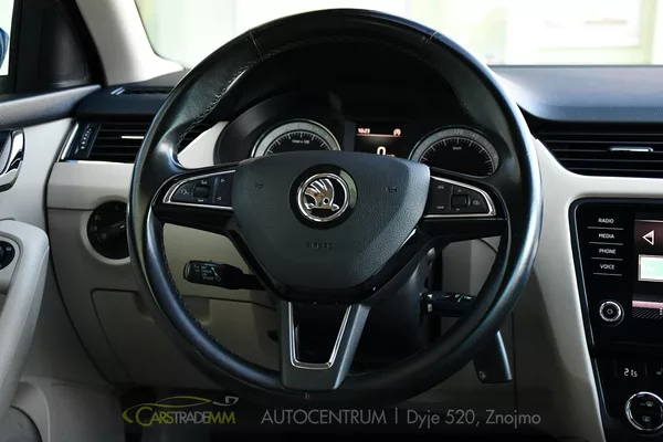 Škoda Octavia 1,6TDi STYLE - foto 24